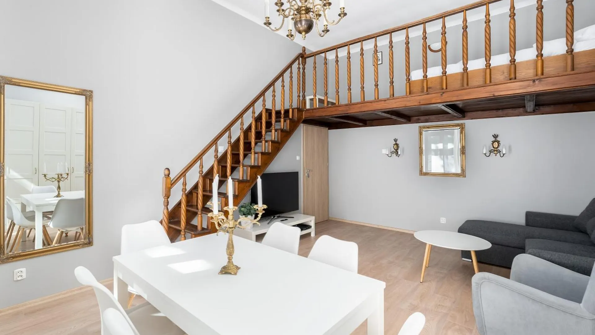 Starowislna 37 Apartment With Mezzanine Krakow Poland